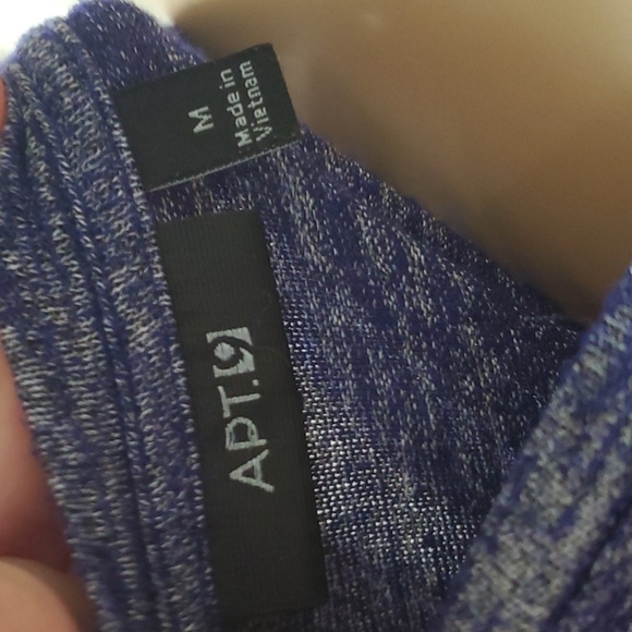 Apt.9 M marled blue and grey cold shoulder cozy knit medium weight top - Picture 5 of 7